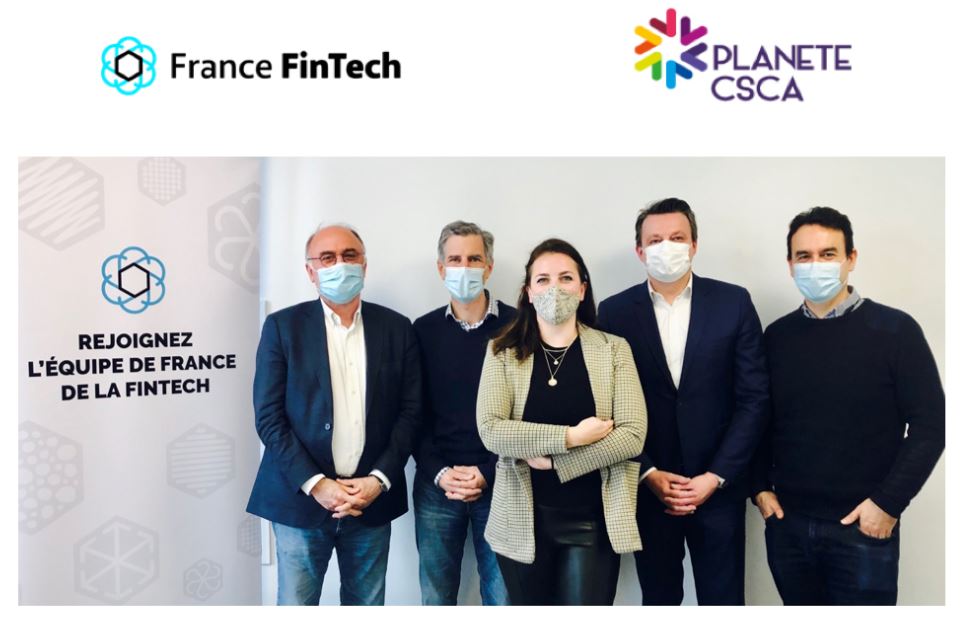 De gauche à droite : Alain Clot, Président de France FinTech, Jérôme Dedeyan, Vice-Président de PLANETE CSCA, Kristen  Charvin, Déléguée générale de France FinTech, Christophe Hautbourg, Directeur général de PLANETE CSCA, Eric Mignot,  Président de +Simple, membre du bureau de France FinTech, lors de la signature au Swave.