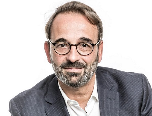 L’IA remplacera-t-elle les professionnels de la finance ? L’IA remplacera-t-elle les professionnels de la finance ?