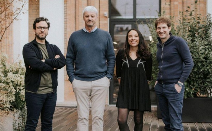 Steve Anavi (Président & co-fondateur de Qonto), Alexis Renard (Co-fondateur de Regate), Laura Pallier (Co-fondateur de Regate), Alexandre Prot (CEO & co-fondateur de Qonto)