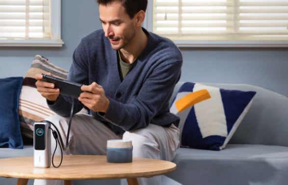 Power bank pour moto, vélo ou camping : quelles spécificités pour l'aventure ?