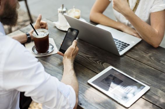 Logiciel de gestion de la relation client : un moteur essentiel de la croissance des entreprises