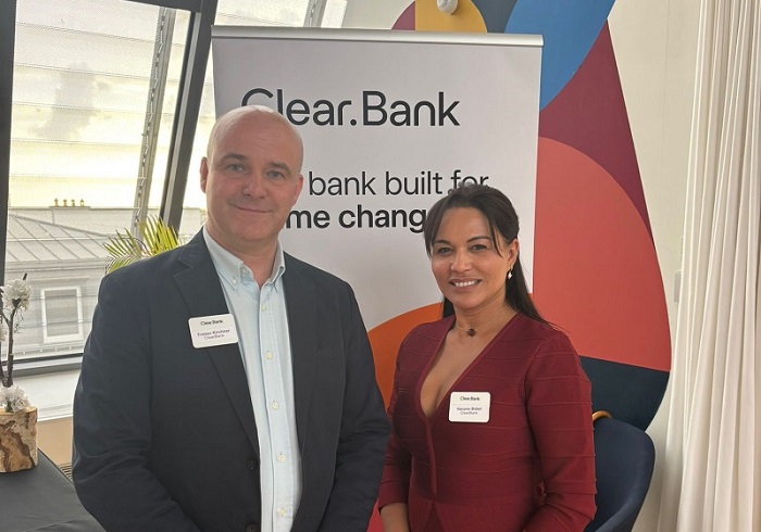 Tristan Kirchner, CEO de ClearBank Europe et Hanane Bidari, responsable Europe de l'Ouest et du Sud de ClearBank