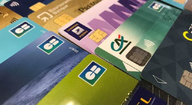 Nouvelle étude D-Rating : « L’expérience client digitale des banques de détail en France (volet 1 : Offres et Parcours) »