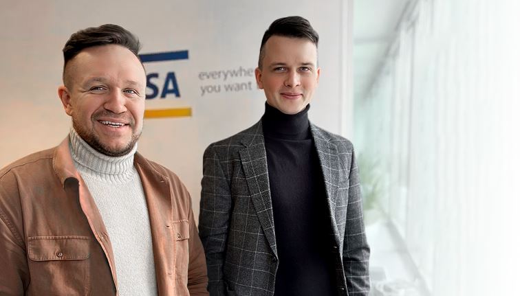 Sergei Astafjev, PDG de Wallester, et Dmitri Logvinenko, directeur de l'exploitation, lors de leur visite au siège de Visa à Stockholm