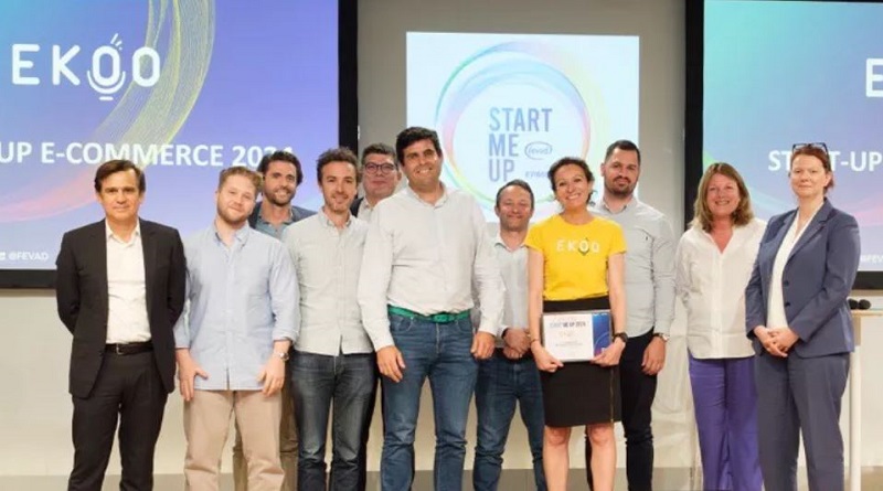 Les membres du jury et les lauréats du Challenge « Start Me Up » le 10 juillet