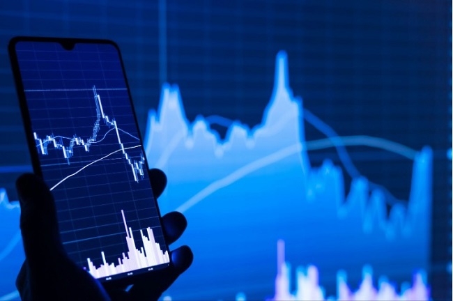 Les retraits de cote dans la Tech explosent en 2024 : une nouvelle ère pour le Private Equity