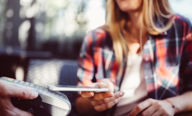 Paiements sans carte bancaire : les alternatives qui séduisent la génération Z