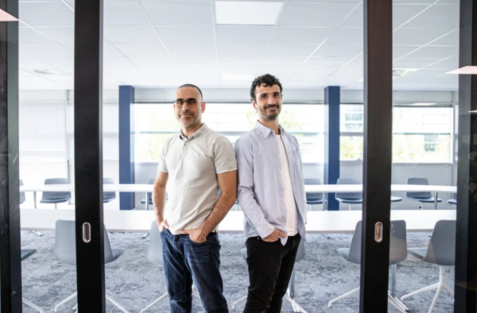 Créée à Toulouse en 2017 par Nicolas Michel et Nicolas Ricard, Axonaut est née de l’ambition de transformer la gestion des petites entreprises.