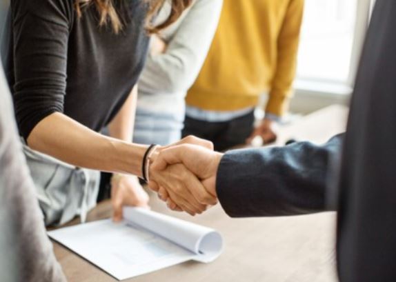 Bankdata sélectionne Amundi Technology et sa solution dédiée aux distributeurs de produits d’épargne