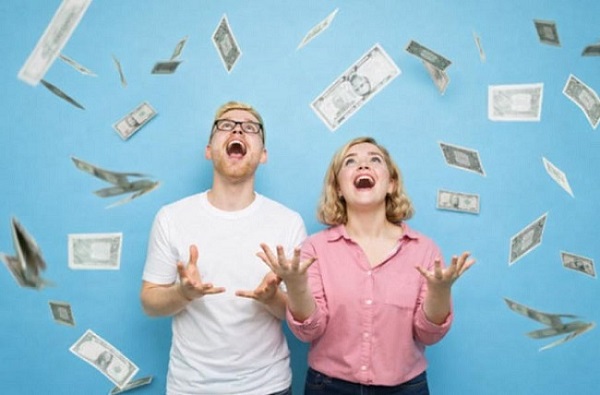 Sondage : Que feraient les Français s'ils gagnaient 50 000 € d'un coup ?