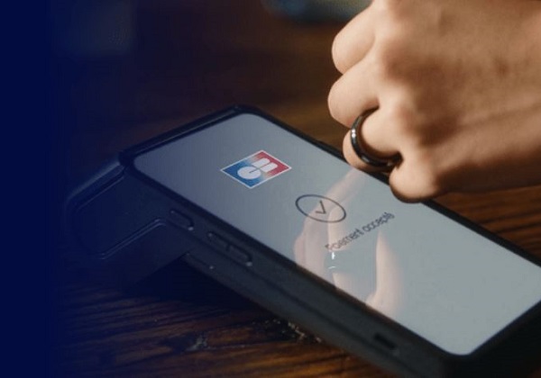 Payer d'un geste de la main sans carte, sans smartphone !