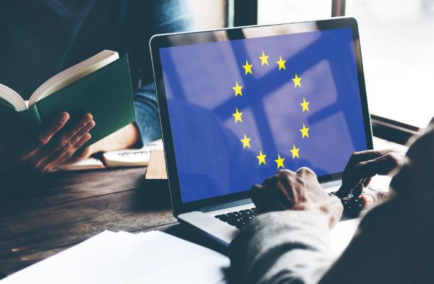 Le report de l’AI Act marque un repositionnement stratégique de l’Europe