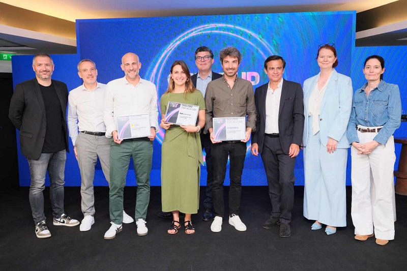 Les membres du jury et les lauréats du Challenge « Start Me Up » le 1er juillet 2026.