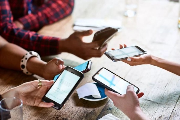 Le Crédit Agricole accélère la digitalisation de l'expérience bancaire des jeunes