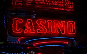 Jeux de casino gratuits ou en argent réel : lequel vous convient le mieux ?
