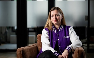 Vivid lance ses premiers employés digitaux et son IBAN français pour les professionnels en France