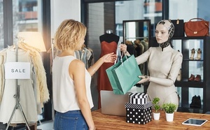 Achats, ventes et intelligence artificielle : êtes-vous prêt(e)s à laisser l’IA décider ?
